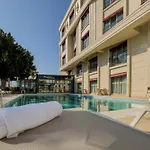 Ξενοδοχείο Leaf Port 3*