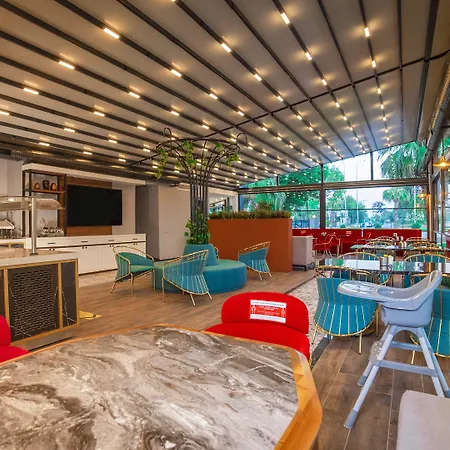 Hotel Leaf Port Antalya