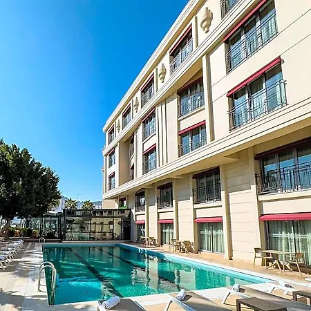 Hotel Leaf Port