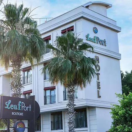 Hotel Leaf Port