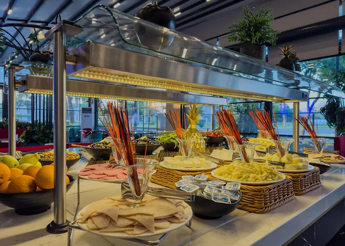 Hotell Leaf Port 3*