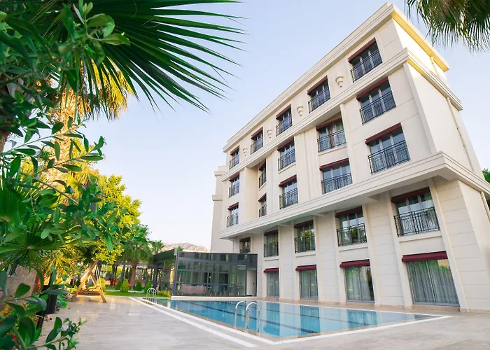 Hotel Leaf Port